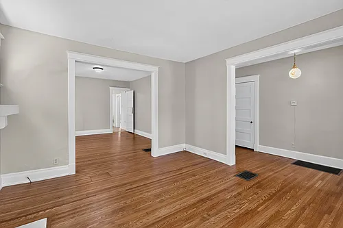 149 University Blvd #LOWER — Photo 8