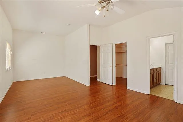 952 Shortland Cir — Photo 3
