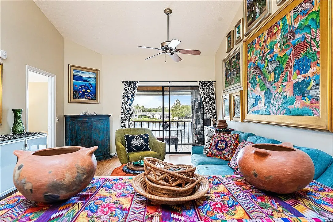 2 bed, 1105 sqft, $2,500 — Photo 4