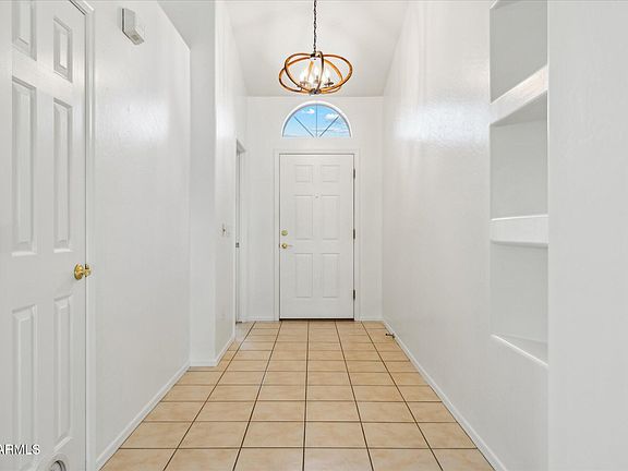 5th image of 719 W MILADA Drive