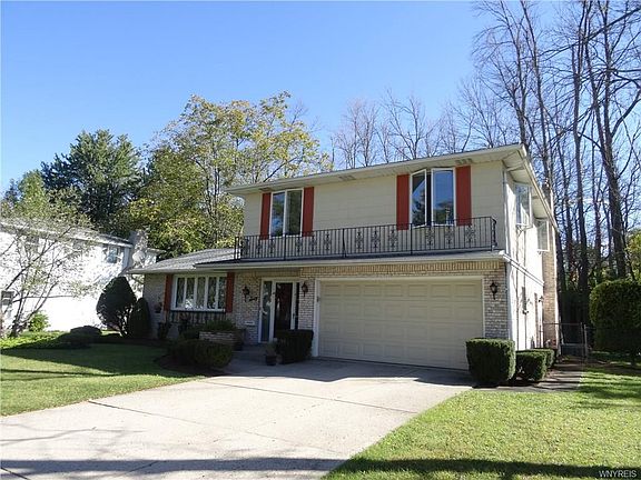 2nd image of 60 Presidio Pl