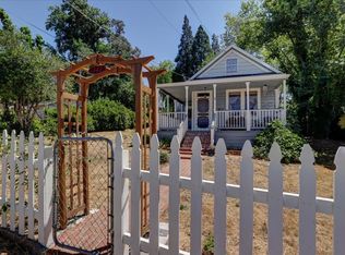 341 Pleasant St, Grass Valley, CA 95945