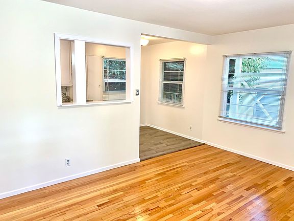 3rd image of 944 19th St APT D