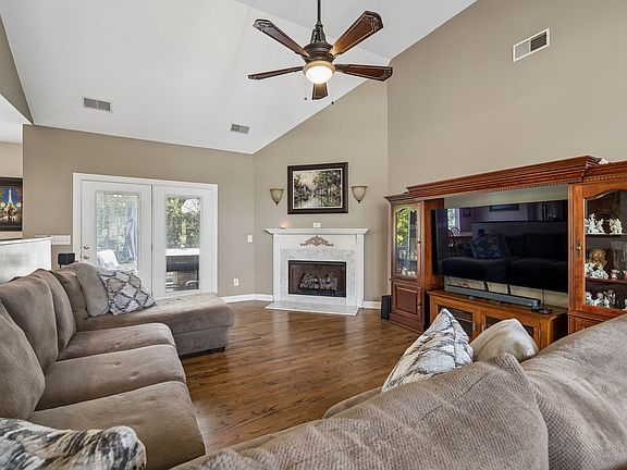 5th image of 1541 Horn Springs Rd