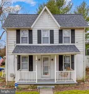 627 W Seminary Ave, Lutherville Timonium, MD, 21093