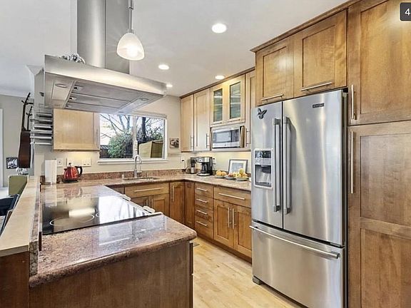 4th image of 146 Amherst Ave