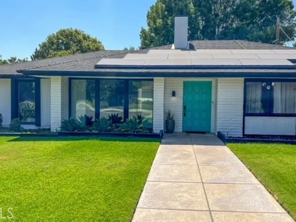 3888 Fremontia Dr, San Bernardino, CA 92404