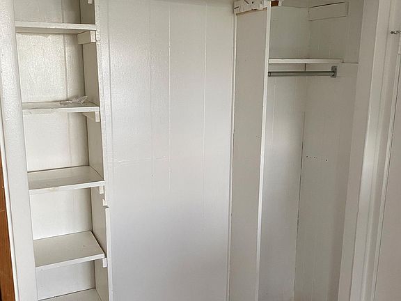 5th image of 37252 Jefferson Ave APT 4