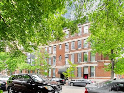 223 W Wisconsin St APT 2D, Chicago, IL, 60614