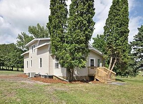 3rd image of 14440 Groveland Trl