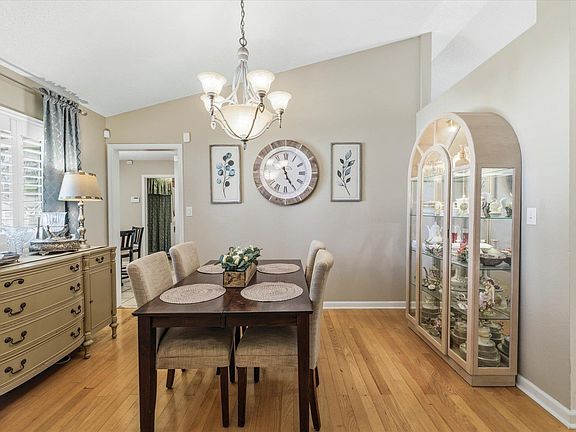 5th image of 1331 Silver Moon Dr