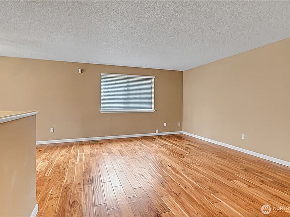 4th image of 5205 204th Street Ct E