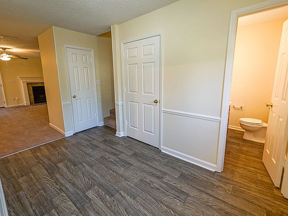 3rd image of 2354 Gregory Dr