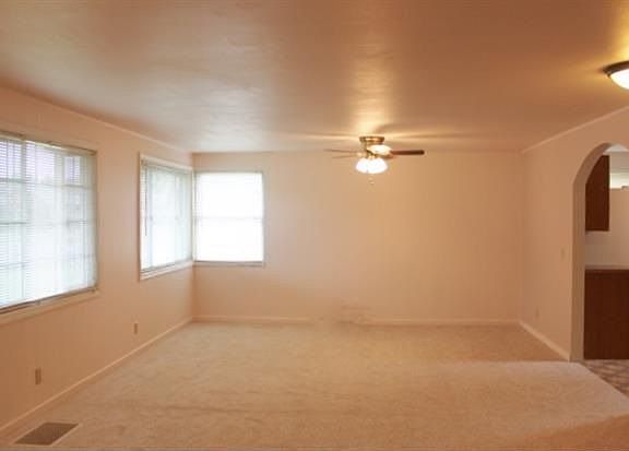 3rd image of 701 Cedar Ave