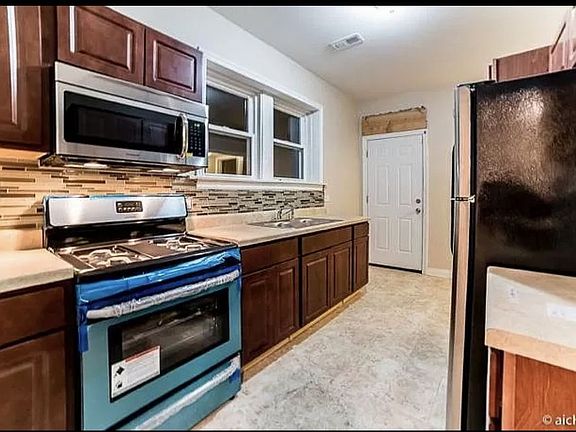 2nd image of 7748 S Cornell Ave Floor 1