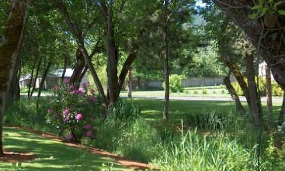 Park-like surroundings