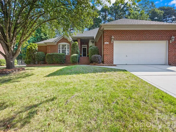 9325 Brown Gelly Dr, Huntersville, NC 28078