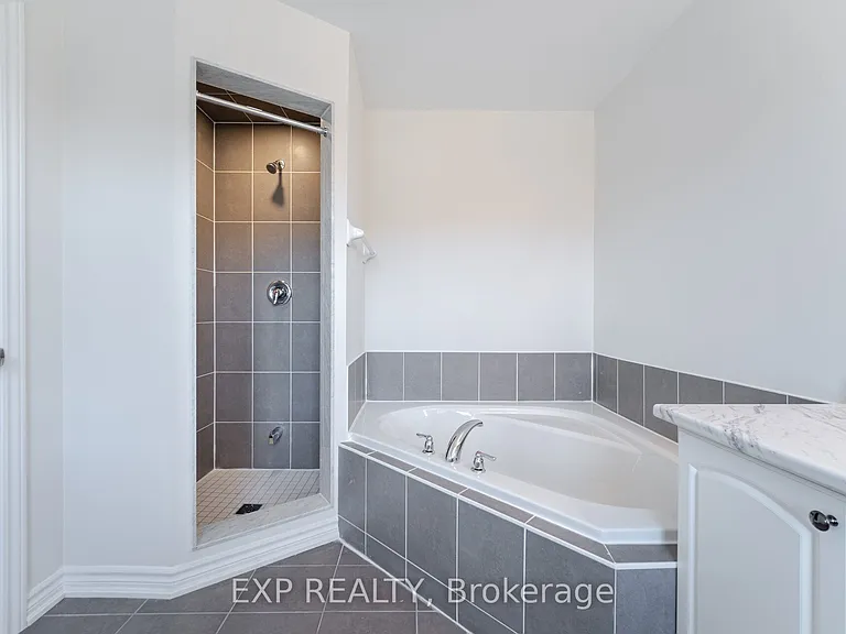 70 Baker St — Photo 24
