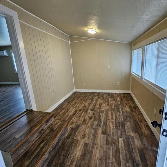 150 NE 4th Ave — Photo 11