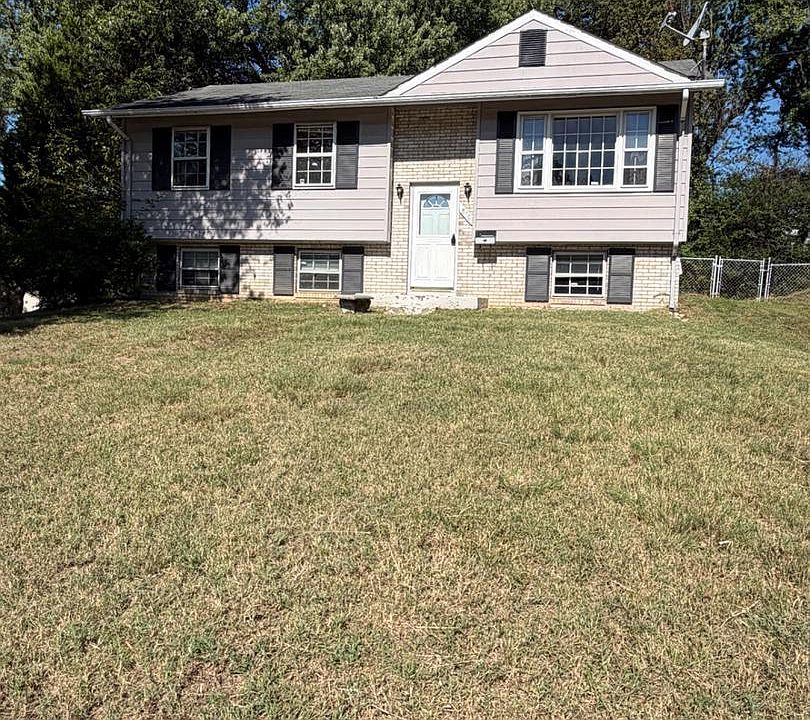 1st image of 8703 Reicher St