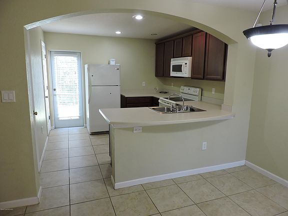 3rd image of 415 Margie Dr