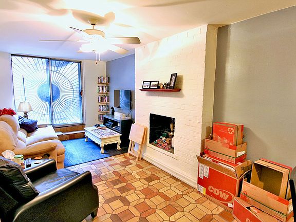 3rd image of 58 W 84th St APT Lg