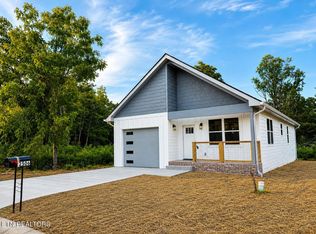 2506 Limestone Ct, Sevierville, TN 37876