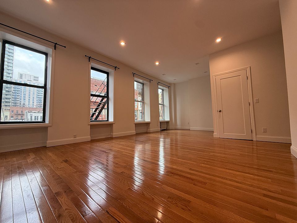 1st image of 304 E 83rd St #4AB