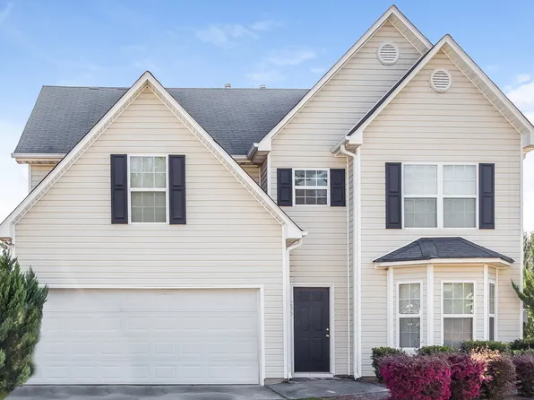 235 Shadowbrooke Cir, Loganville, GA 30052