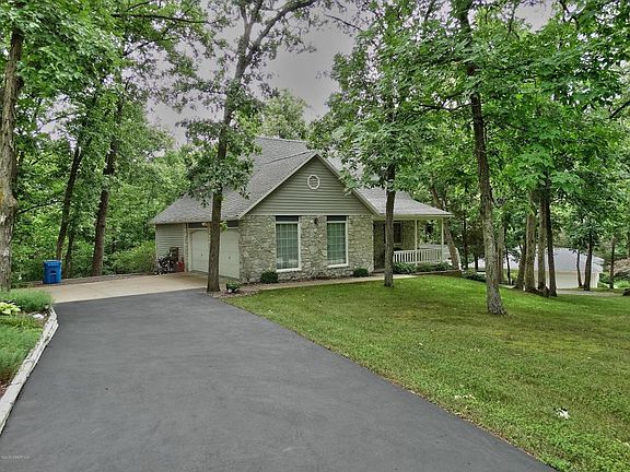2nd image of 207 Galena Dr
