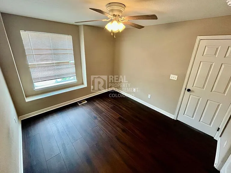 550 Gallegos Cir — Photo 14