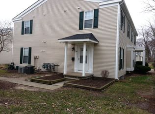 49 Valley Forge Ln, Elyria, OH 44035