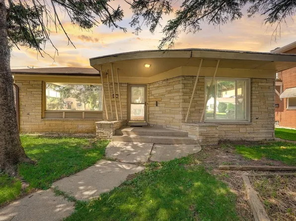 3363 South 26th STREET, Milwaukee, WI 53215