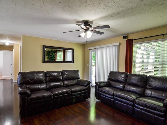4th image of 7489 Sterling Springs Way