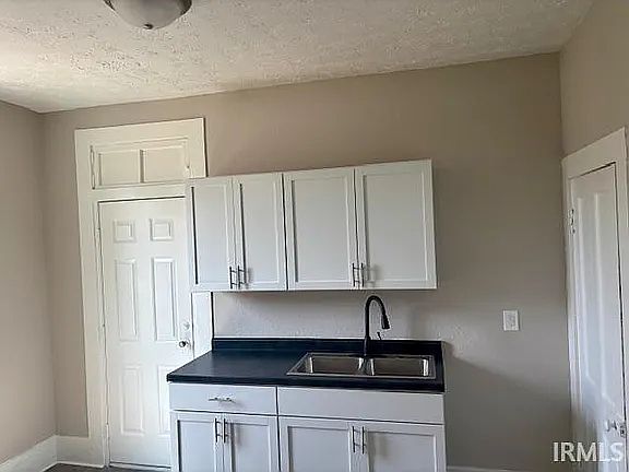 4th image of 620-622 N 11th St #620
