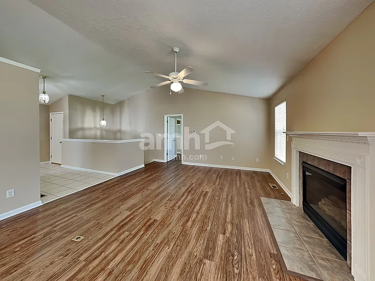 300 Water Ridge Ct — Photo 6