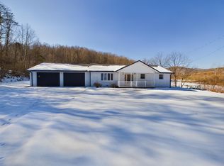 4781 McComas Rd, Salt Rock, WV 25559