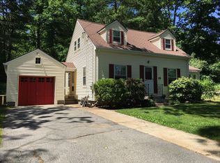 59 Uxbridge Rd, Mendon, MA 01756