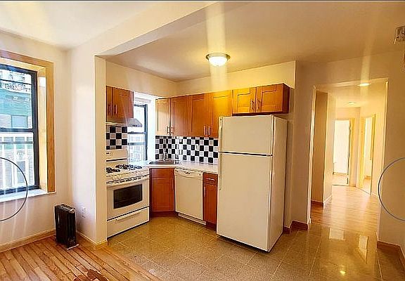 2nd image of 57 Kenmare St APT 21