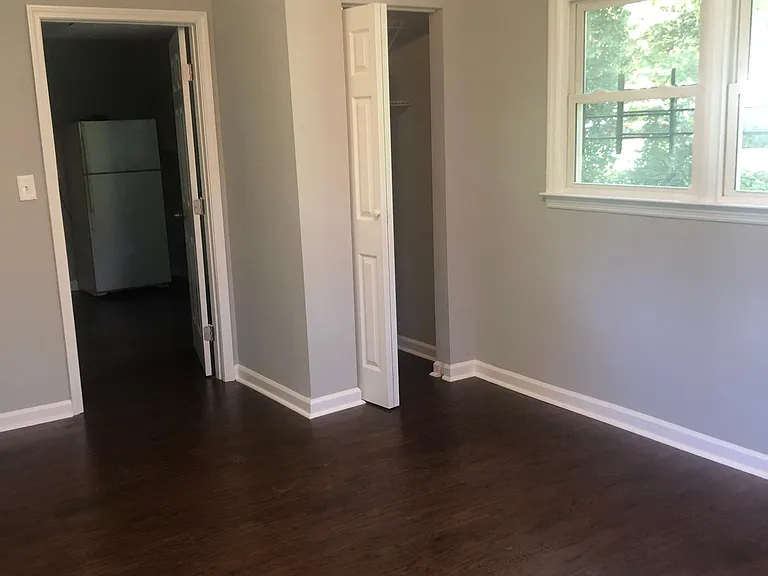 668 Charlotte Pl NW #A — Photo 5