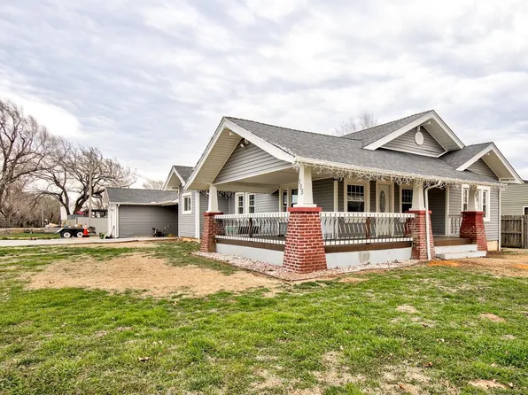 105 W Vine St, Carrier, OK 73727