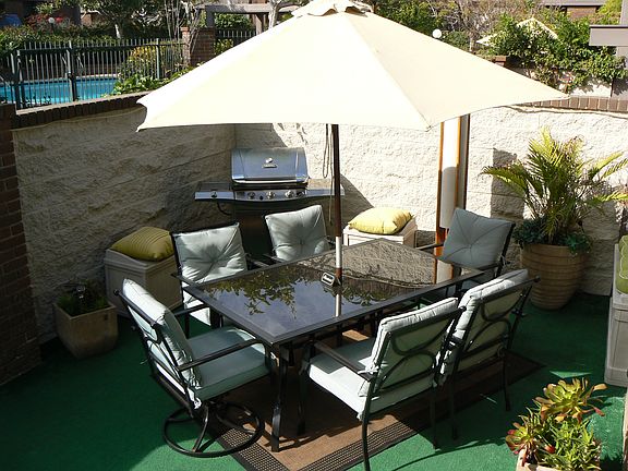 Outdoor dining area