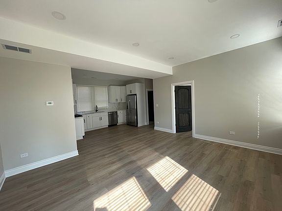 2nd image of 2552 S Central Park Ave #3