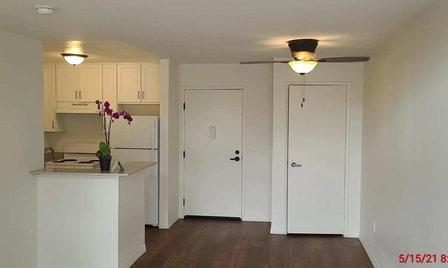Newly Renovated Lexington Square - 62+ Age - Waitlisted - Income Restricted — Photo 2