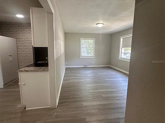 4th image of 4017 Watson Rd