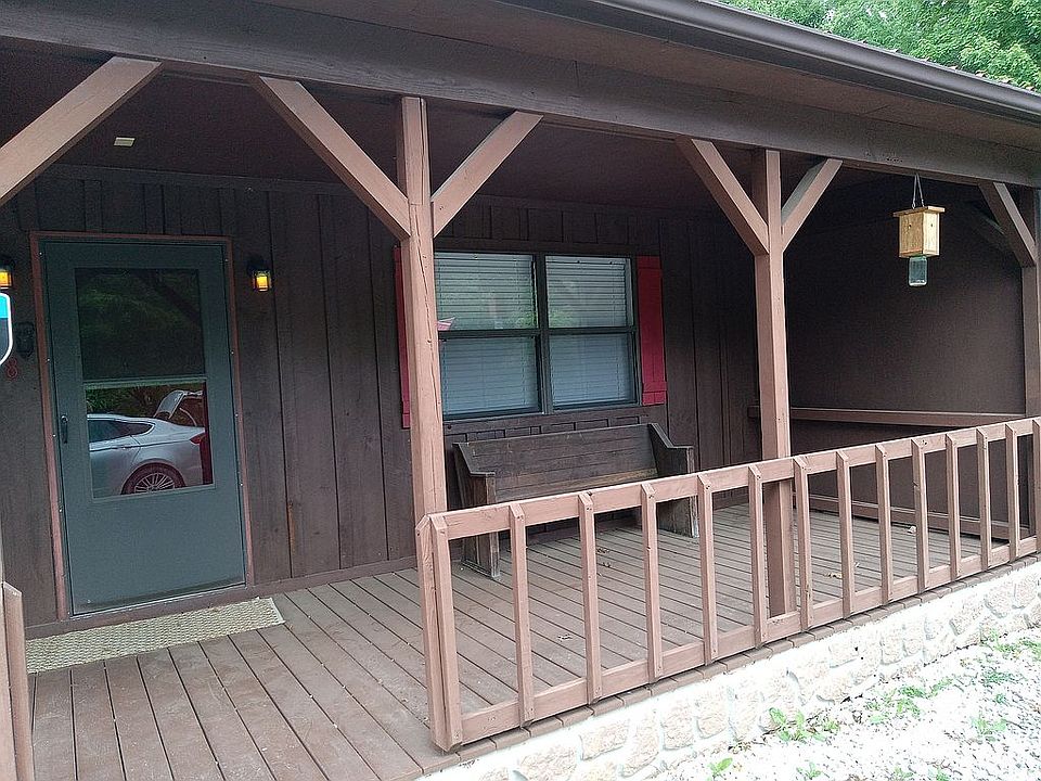 1st image of 298 Deer Park Dr