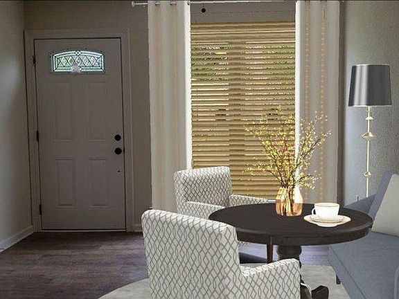 Formal sitting or dining room