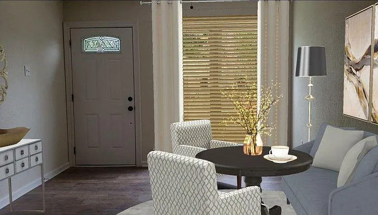 Formal sitting or dining room