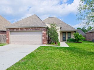 10127 Angela Dr, Denham Springs, LA 70706