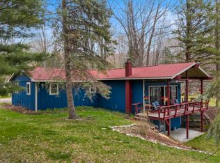 325 Drury Ln, Boyne City, MI 49712